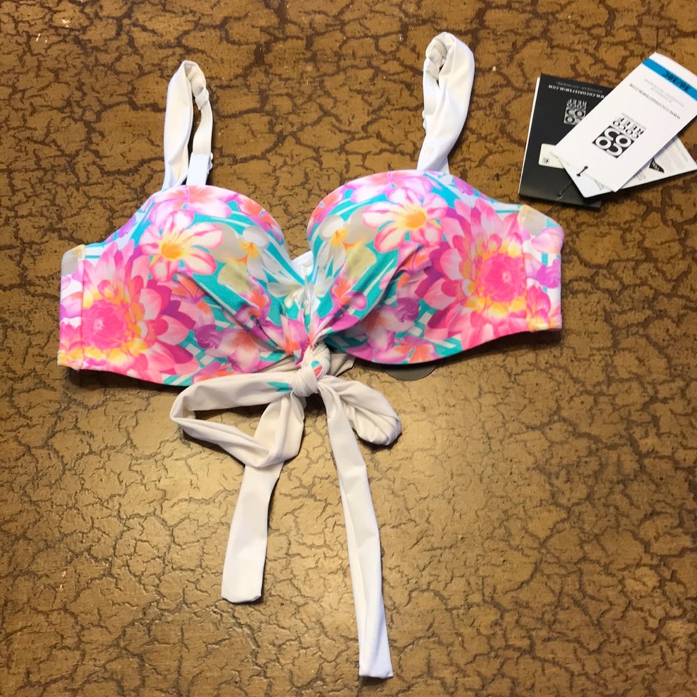 Coco Reef swim suit bikini top, NWT, 36/38c